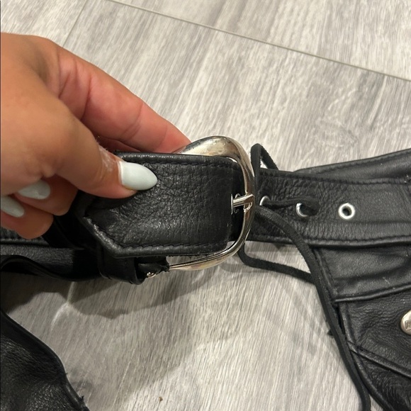 Harley Davidson Black Leather Chaps with Zipper Detail XS main image 10